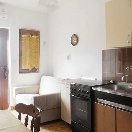 Donja 5030b Apartment *